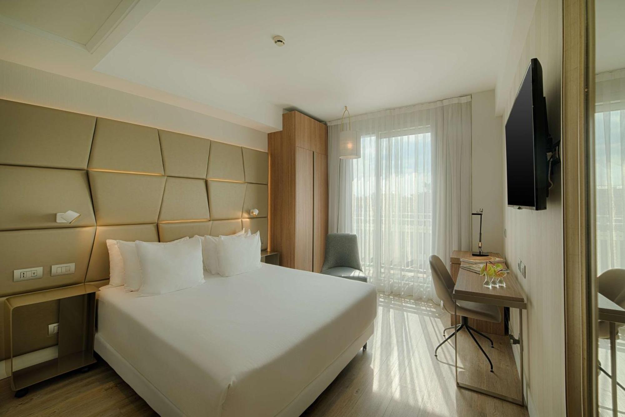 Nh Collection Roma Centro Hotell Exteriör bild